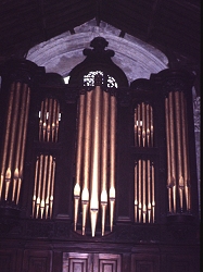Thaxted: Lincoln Organ