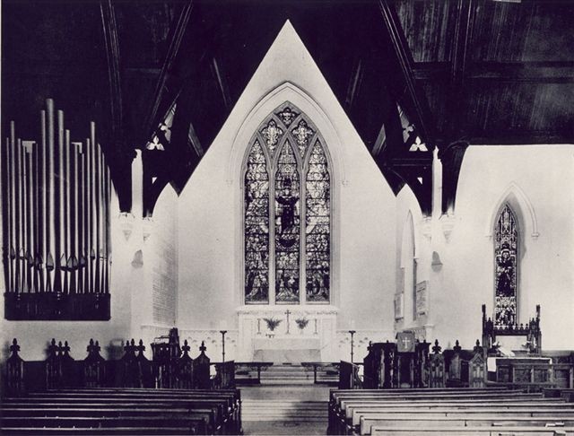 Skinner organ, Op. 185 (1910) in the Church of the Holy Communion, Episcopal (New York City, NY)
