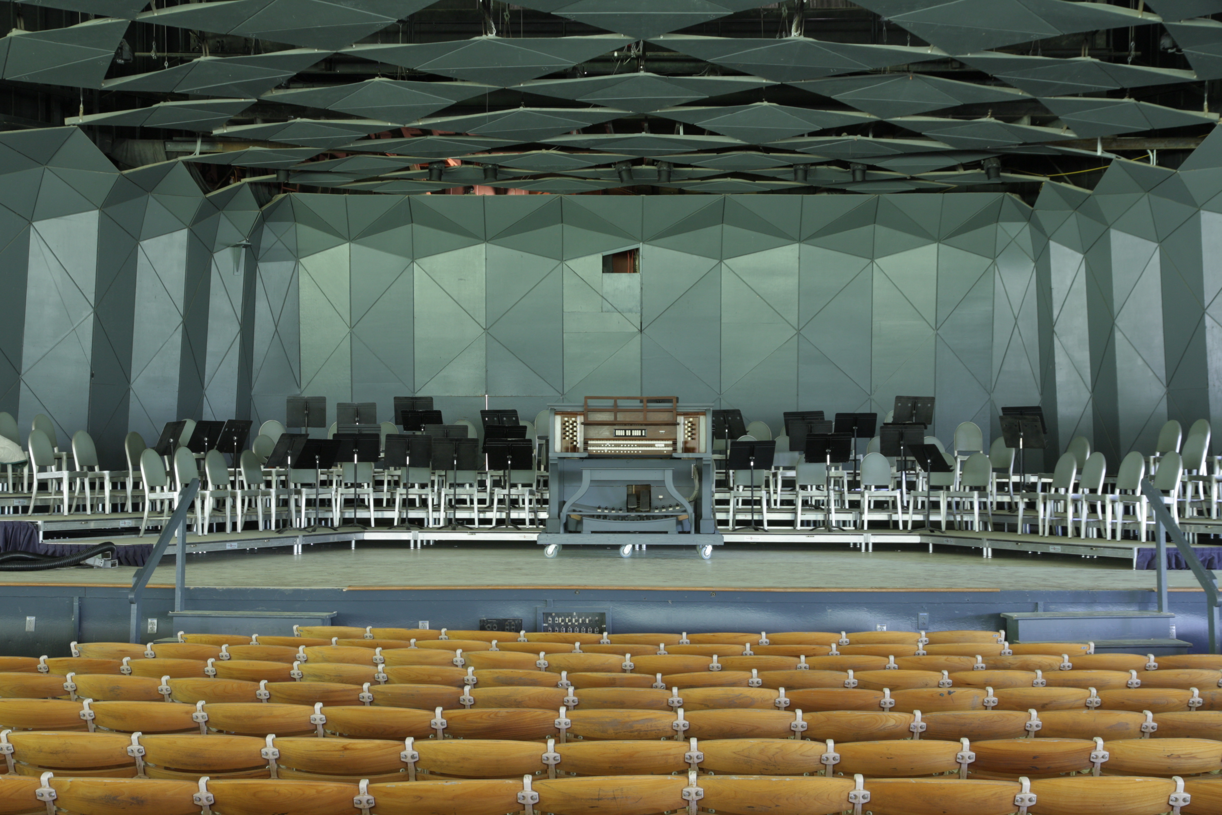 Aeolian-Skinner organ, Op. 1002 (1940) in "The Shed" at Tanglewood (Stockbridge, MA)